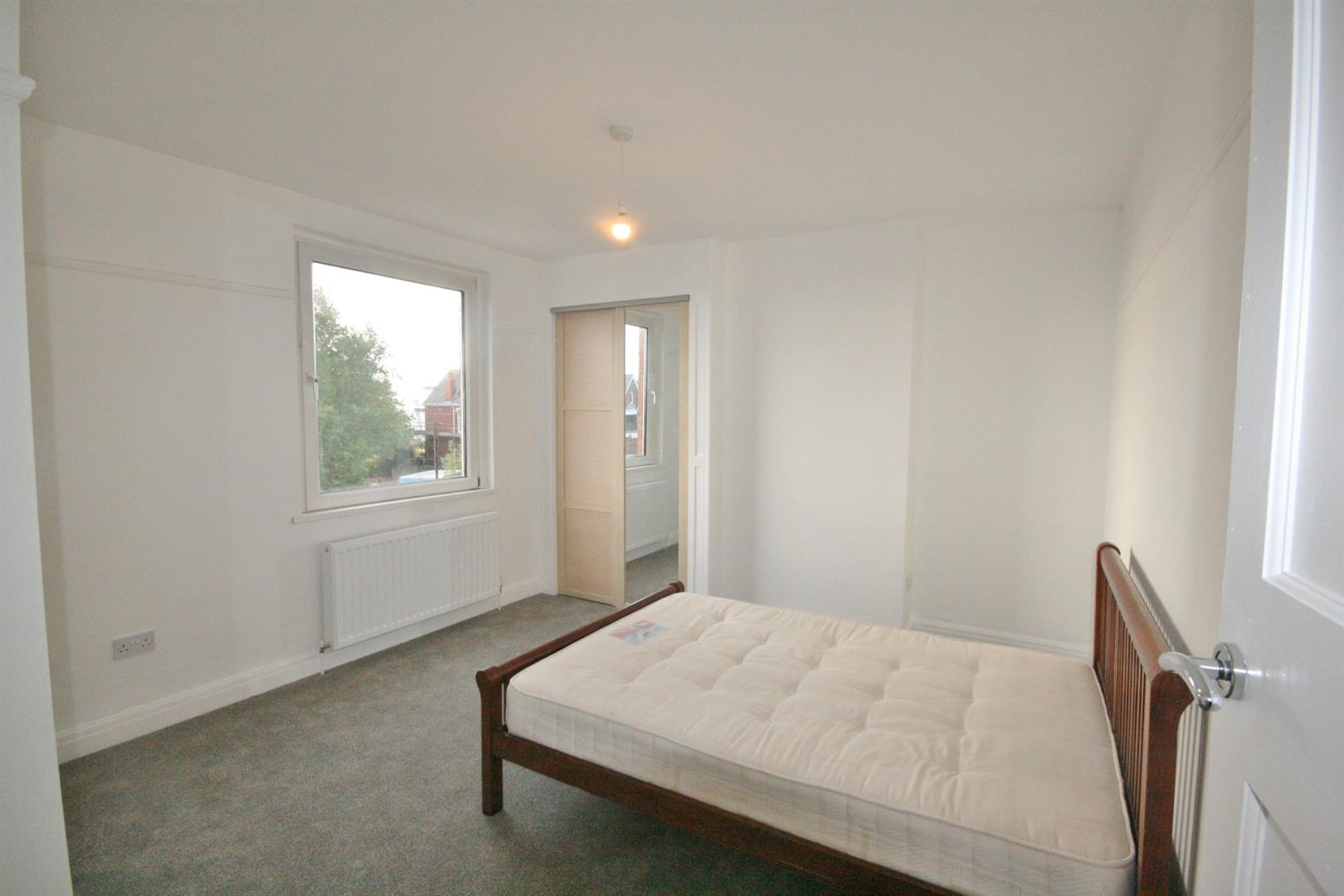 45 Victoria Road, Barry. Vale of Glamorgan. CF62 6PG